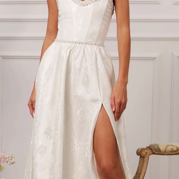 The Lucia Dress in White Baroque Floral V. Chapman corset jacquard - Picture 8 of 13